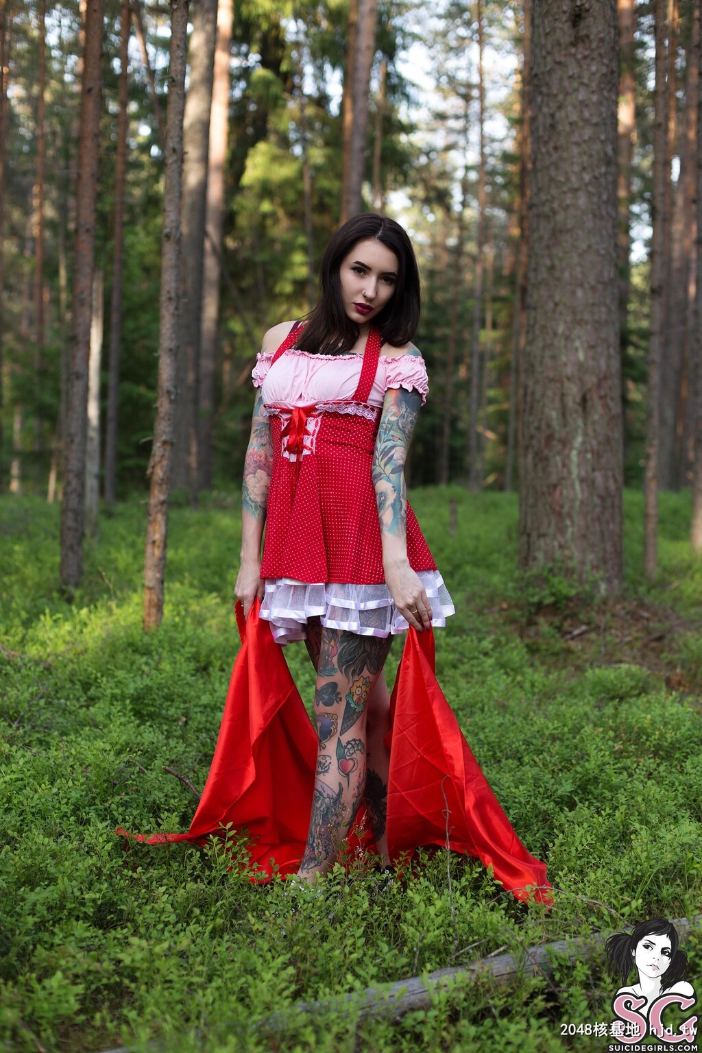 [SuicideGirls]NastyAveter-LittleRedRidingHood-[42P]第0页 作者:Publisher 帖子ID:60201 TAG:欧美图片,歐美激情,2048核基地